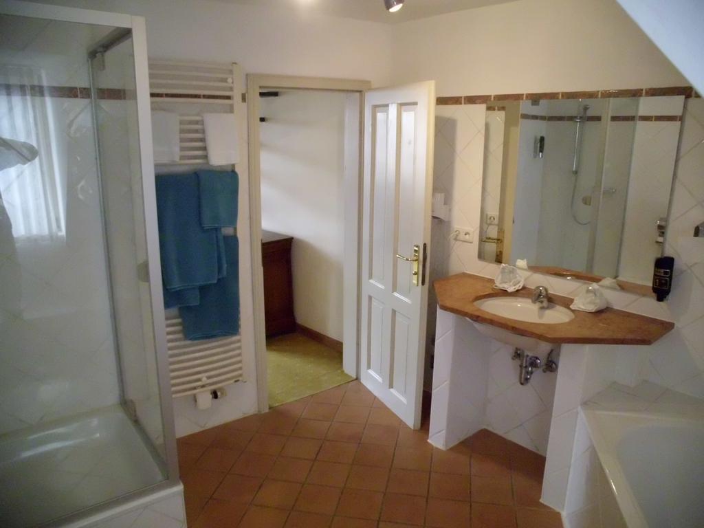 Hotel Freihof Wiesloch Ngoại thất bức ảnh