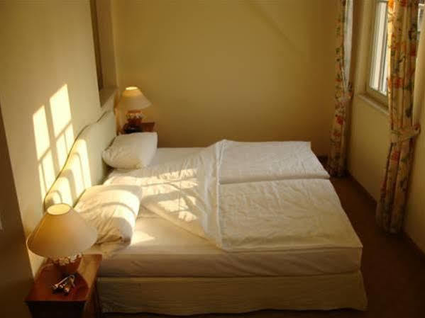 Hotel Freihof Wiesloch Ngoại thất bức ảnh